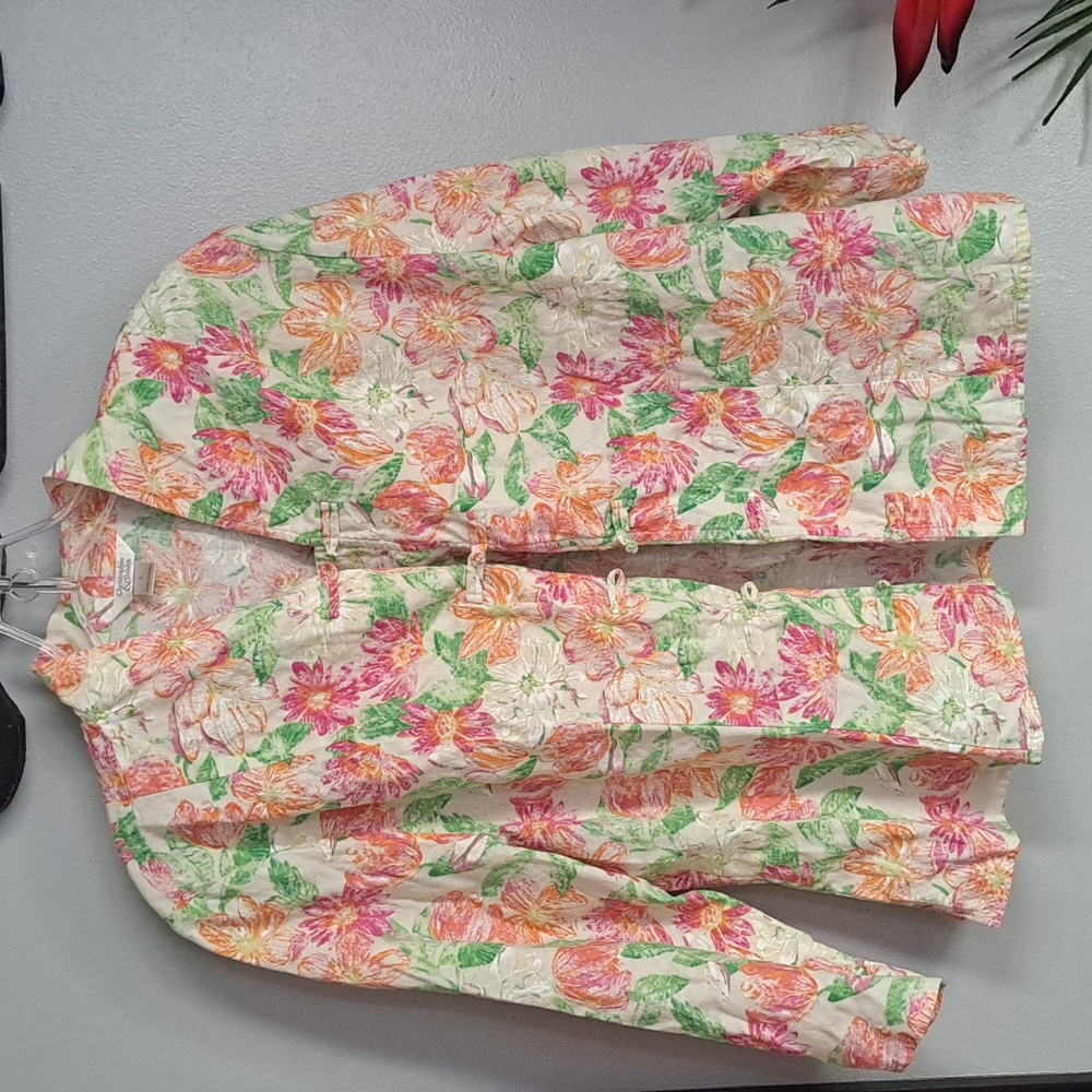 Christopher & Banks Floral Print Cotton Top Size Large PTP:21.5"